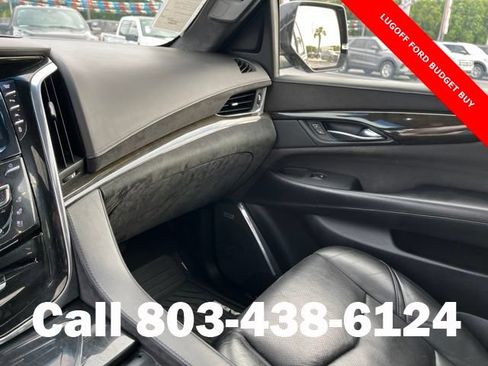 Used 2016 Cadillac Escalade Platinum AWD/4WD image 30
