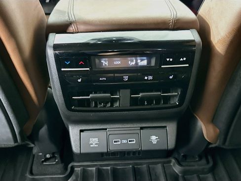 Used 2022 Acura MDX w/ Advance Package AWD/4WD image 27