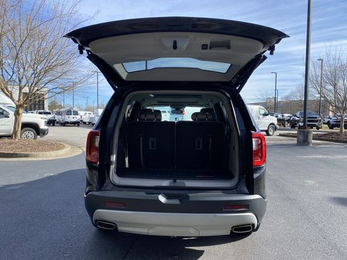 Used 2021 GMC Acadia SLT image 11