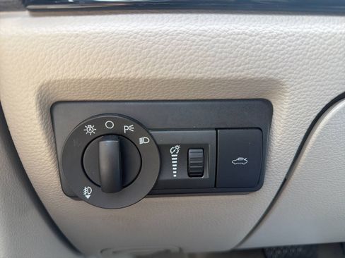Used 2006 Ford Fusion SEL FWD image 11
