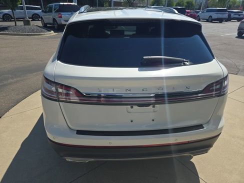 Used 2021 Lincoln Nautilus Reserve FWD image 12