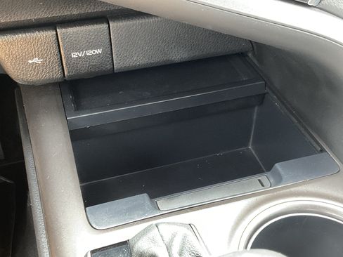 Used 2023 Toyota Camry SE FWD image 18