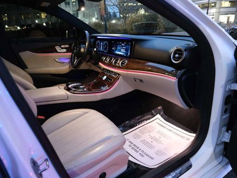 Used 2019 Mercedes-Benz E 300 4MATIC w/ Premium 1 Package image 32