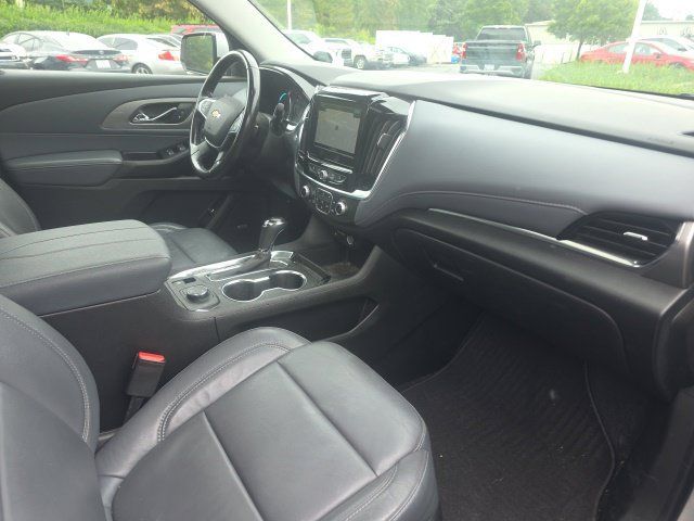 Used 2019 Chevrolet Traverse LT w/ LT Premium Package AWD/4WD image 13