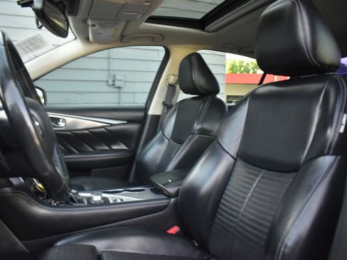 Used 2017 INFINITI Q50 Red Sport 400 AWD/4WD image 24