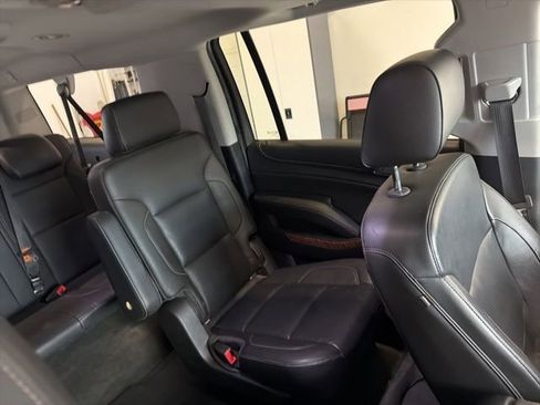 Used 2018 Chevrolet Suburban Premier AWD/4WD image 48