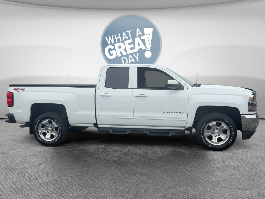 Used 2018 Chevrolet Silverado 1500 LT w/ All Star Edition AWD/4WD image 2