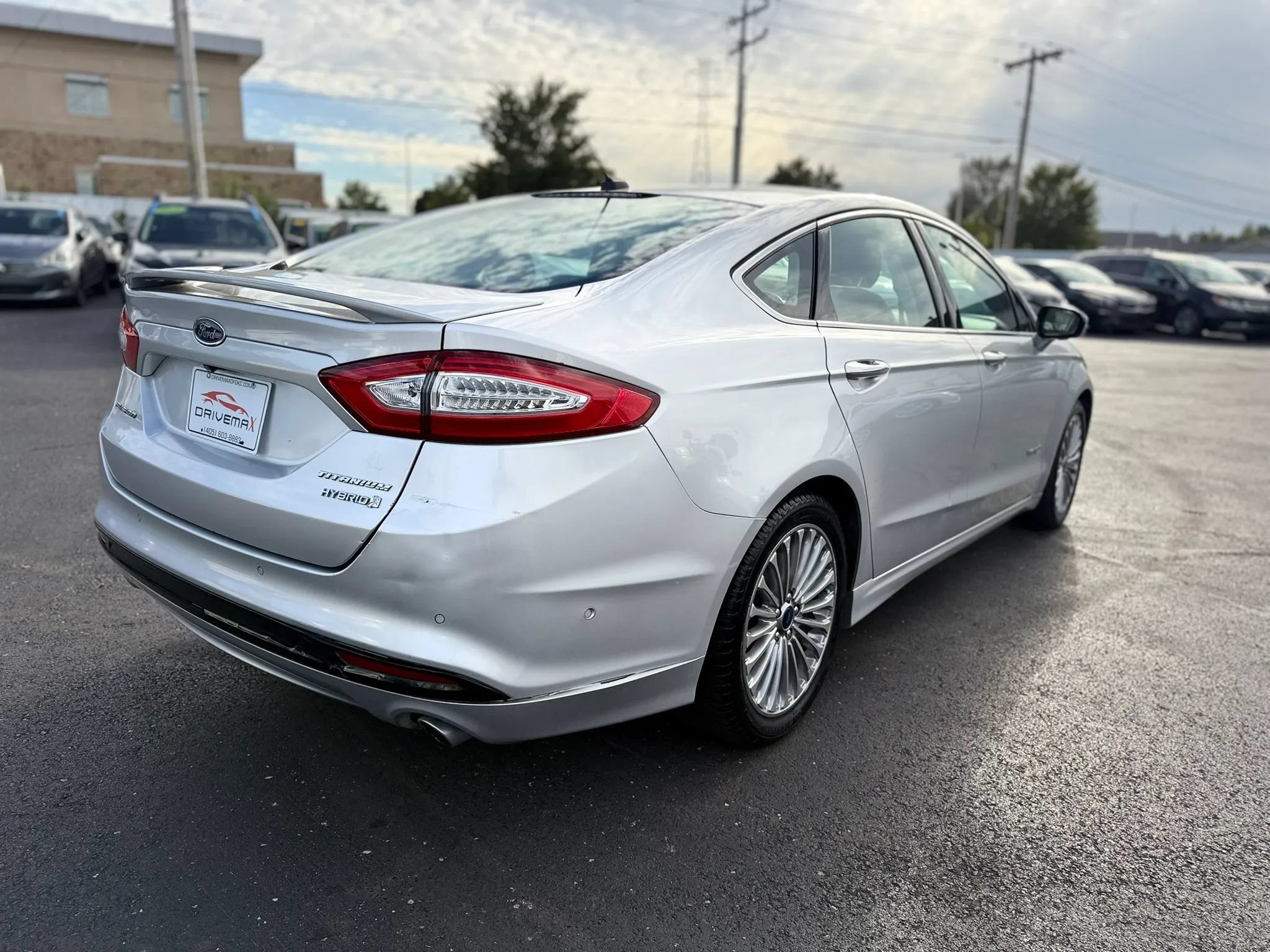 Used 2014 Ford Fusion Titanium FWD image 3