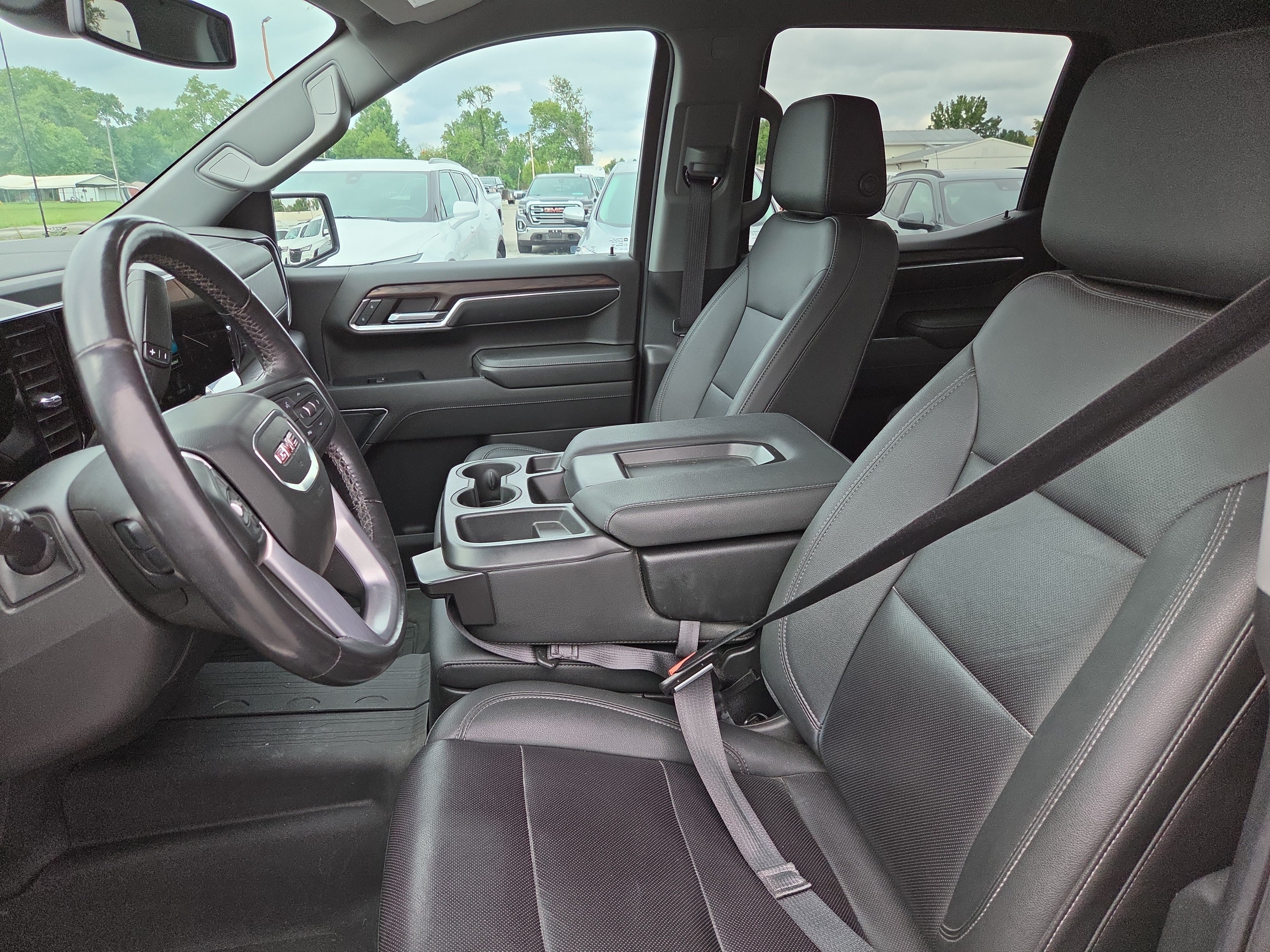 Used 2022 GMC Sierra 1500 SLT AWD/4WD image 7
