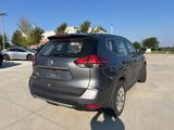 Used 2017 Nissan Rogue S image 3
