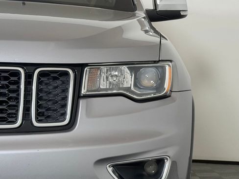 Used 2017 Jeep Grand Cherokee Limited AWD/4WD image 11