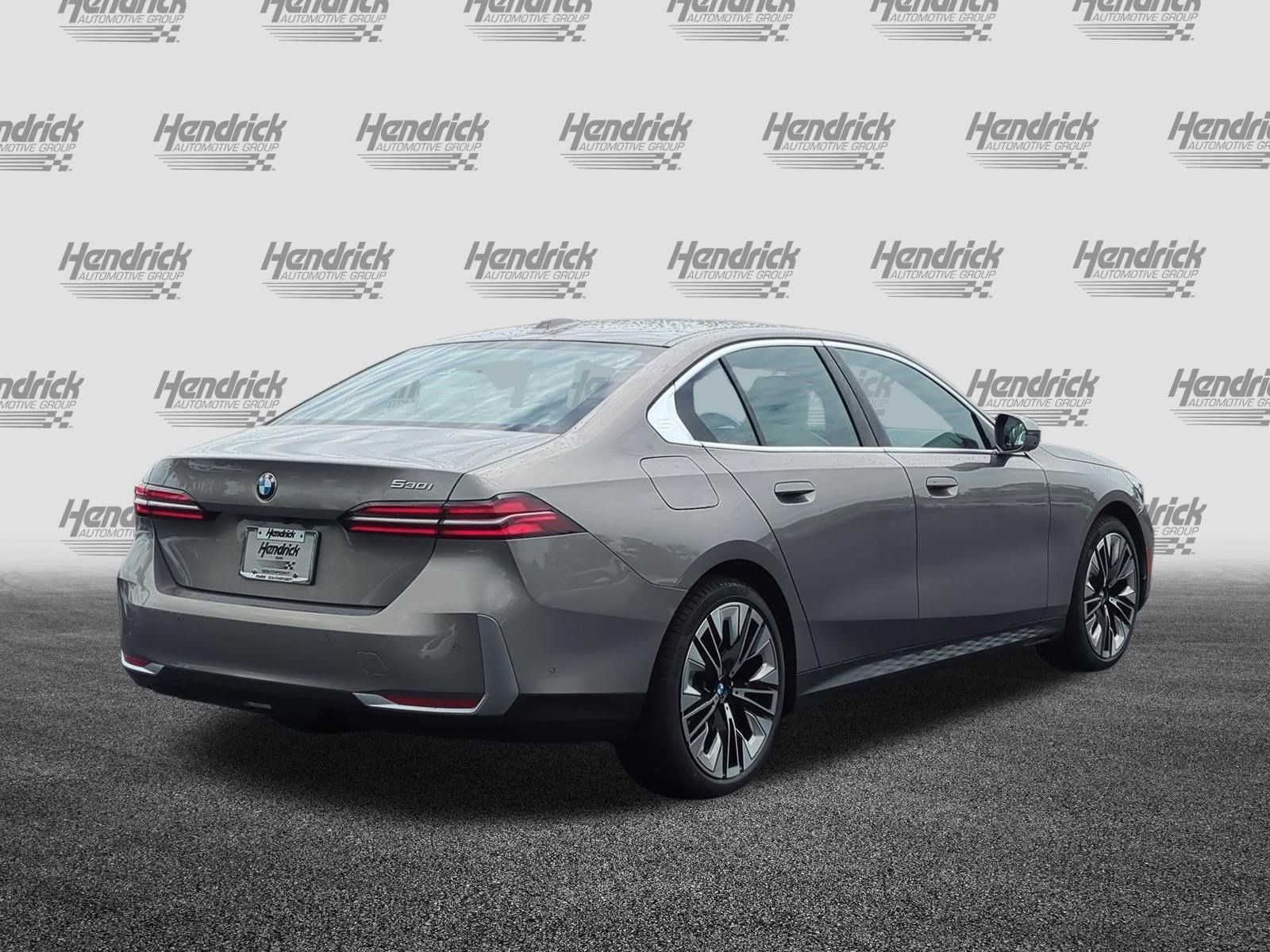 New 2027 BMW 530i w/ Premium Package RWD image 10
