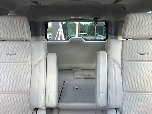 Used 2021 Cadillac Escalade Sport Platinum w/ Heavy-Duty Trailer Package image 19