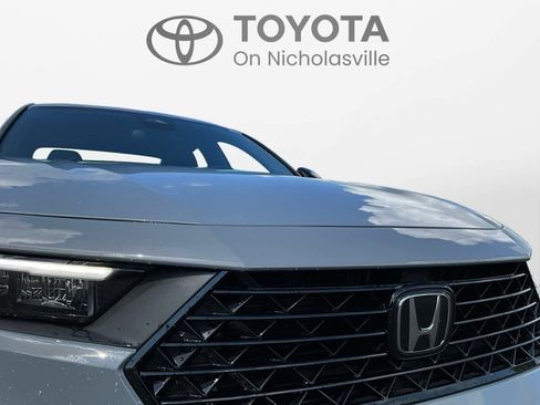 Used 2023 Honda Accord Sport image 23