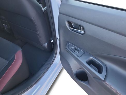 New 2025 Nissan Versa SR w/ Trunk Package image 19