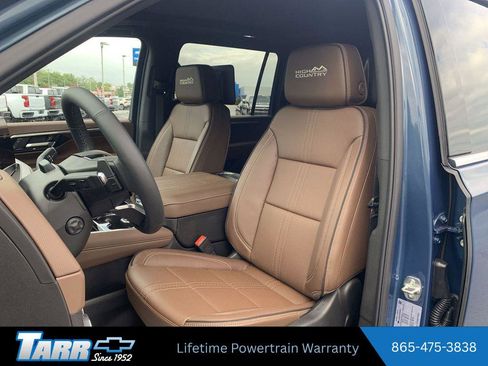 New 2026 Chevrolet Suburban High Country AWD/4WD image 13