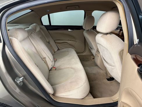 Used 2011 Buick Lucerne CX FWD image 28