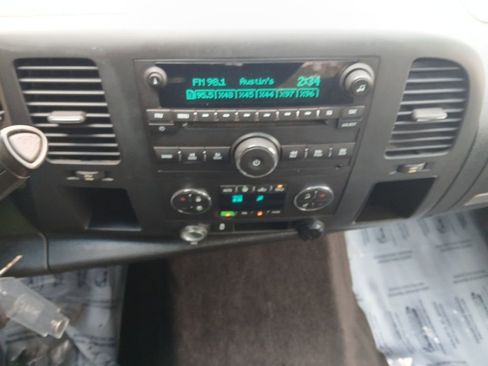 Used 2013 GMC Sierra 1500 SLE w/ Power Tech Package image 7