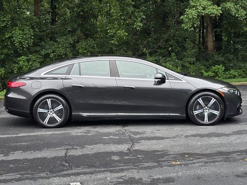 Used 2022 Mercedes-Benz EQS 450+ Sedan image 7