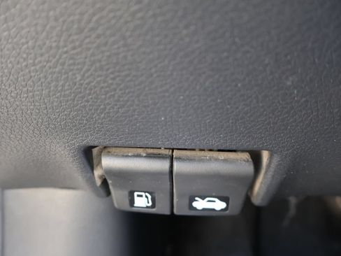 Used 2019 Nissan Sentra S FWD image 24