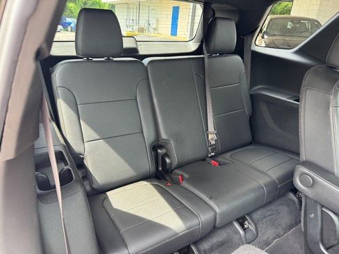 Used 2022 Chevrolet Traverse LT AWD/4WD image 12