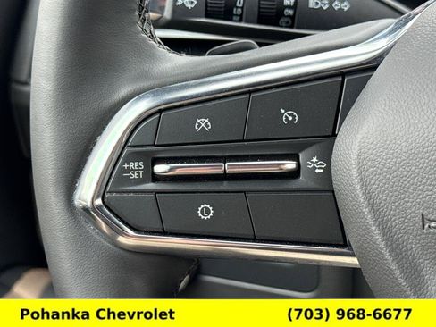 Used 2025 Chevrolet Suburban LT w/ Comfort Package AWD/4WD image 13