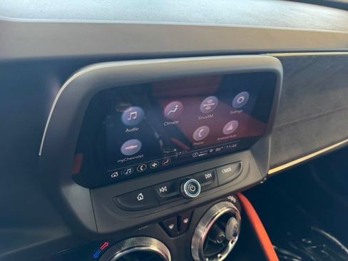 Used 2021 Chevrolet Camaro SS RWD image 2