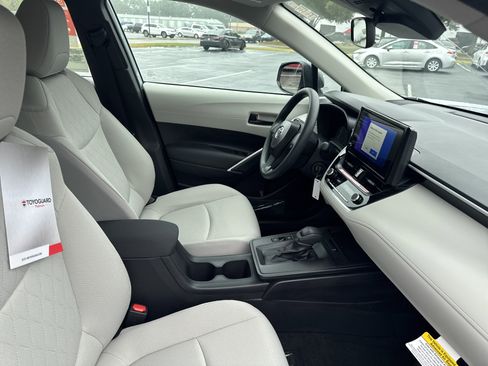 New 2026 Toyota Corolla Cross L FWD image 33