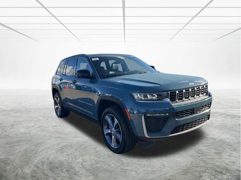 New 2026 Jeep Grand Cherokee Limited image 2