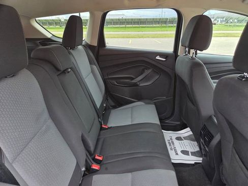 Used 2017 Ford Escape SE AWD/4WD image 35