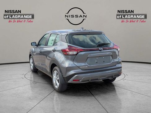New 2025 Nissan Kicks Play S FWD image 7