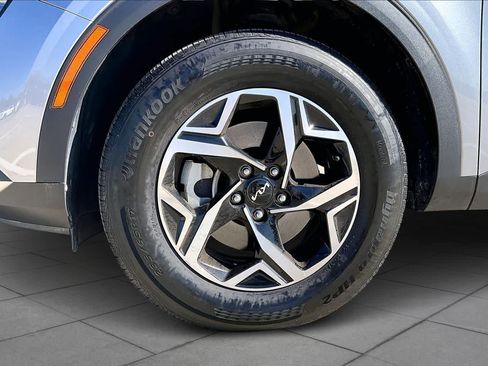 Certified 2023 Kia Sportage LX AWD/4WD image 17