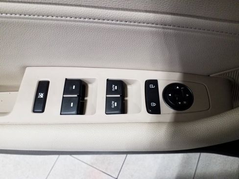 Used 2015 Hyundai Sonata Limited w/ Option Group 06 image 12