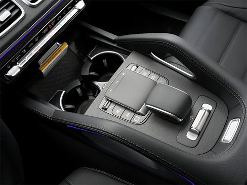 Certified 2025 Mercedes-Benz GLS 450 4MATIC image 30