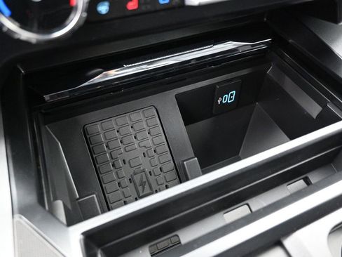 New 2026 Ford F250 Lariat w/ Black Appearance Package AWD/4WD image 17