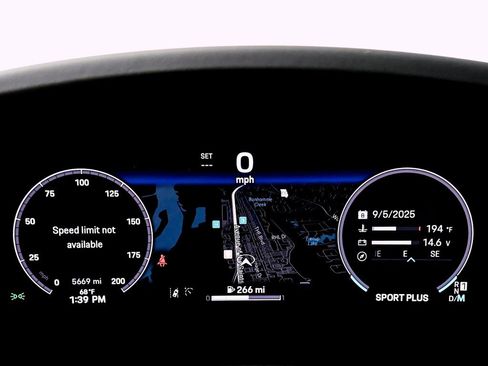 Used 2025 Porsche 911 Carrera image 39