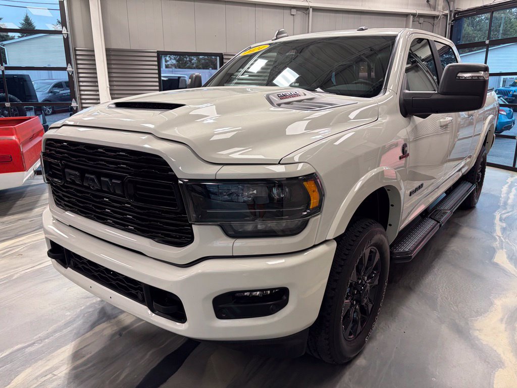 Used 2024 RAM 2500 Limited AWD/4WD image 3