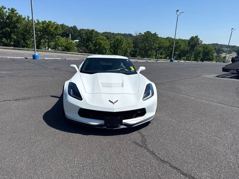 Used 2019 Chevrolet Corvette Grand Sport RWD image 3