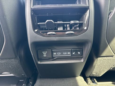 New 2026 Jeep Grand Cherokee Limited AWD/4WD image 19