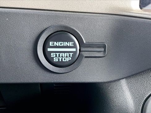 Used 2025 Ford Bronco Outer Banks w/ Sasquatch Package image 29