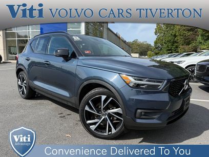 Certified 2022 Volvo XC40 T5 R-Design w/ Climate Package
