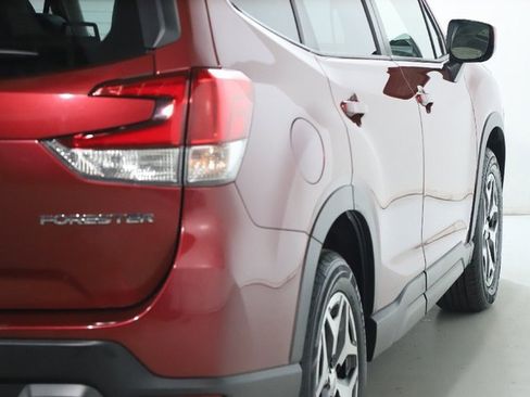 Certified 2023 Subaru Forester Premium image 48