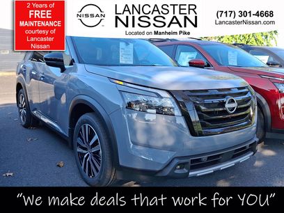 New 2025 Nissan Pathfinder Platinum w/ Black Appearance Package