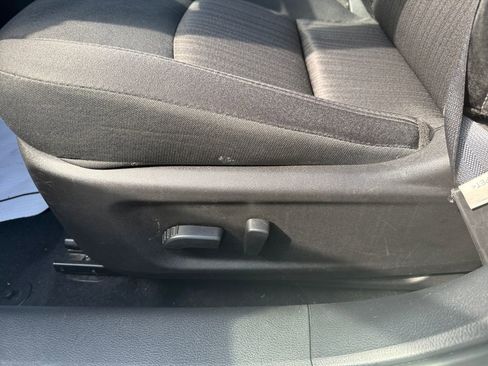 Used 2025 Nissan Altima 2.5 SV FWD image 13