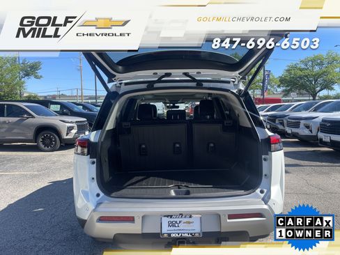 Used 2025 Nissan Pathfinder Platinum w/ Cargo Package AWD/4WD image 12