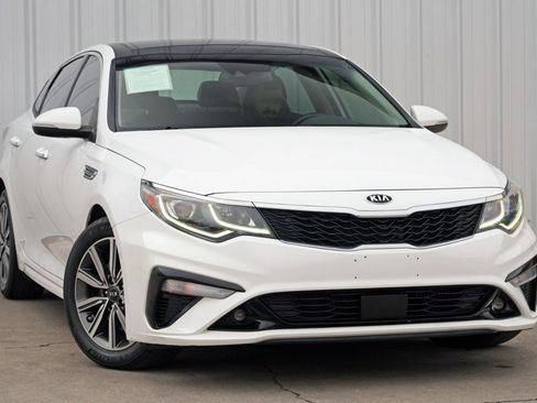 Used 2020 Kia Optima Premium image 2
