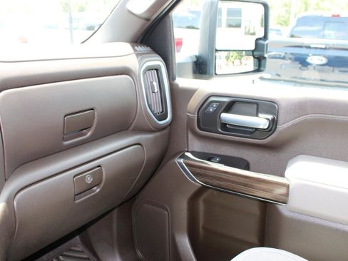 Used 2021 Chevrolet Silverado 2500 LT w/ Convenience Package AWD/4WD image 21