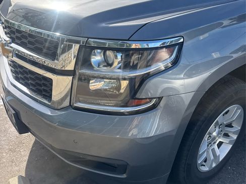 Used 2018 Chevrolet Tahoe LT image 2