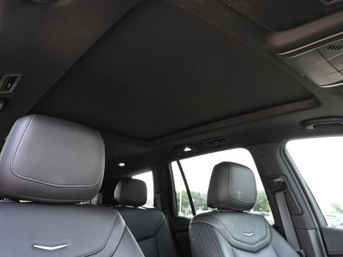 Certified 2023 Cadillac XT6 Luxury FWD image 26