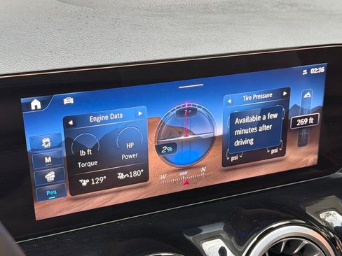 Used 2025 Mercedes-Benz GLA 250 4MATIC image 7